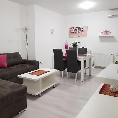Apartment Gea 18 Novi Sad Room photo