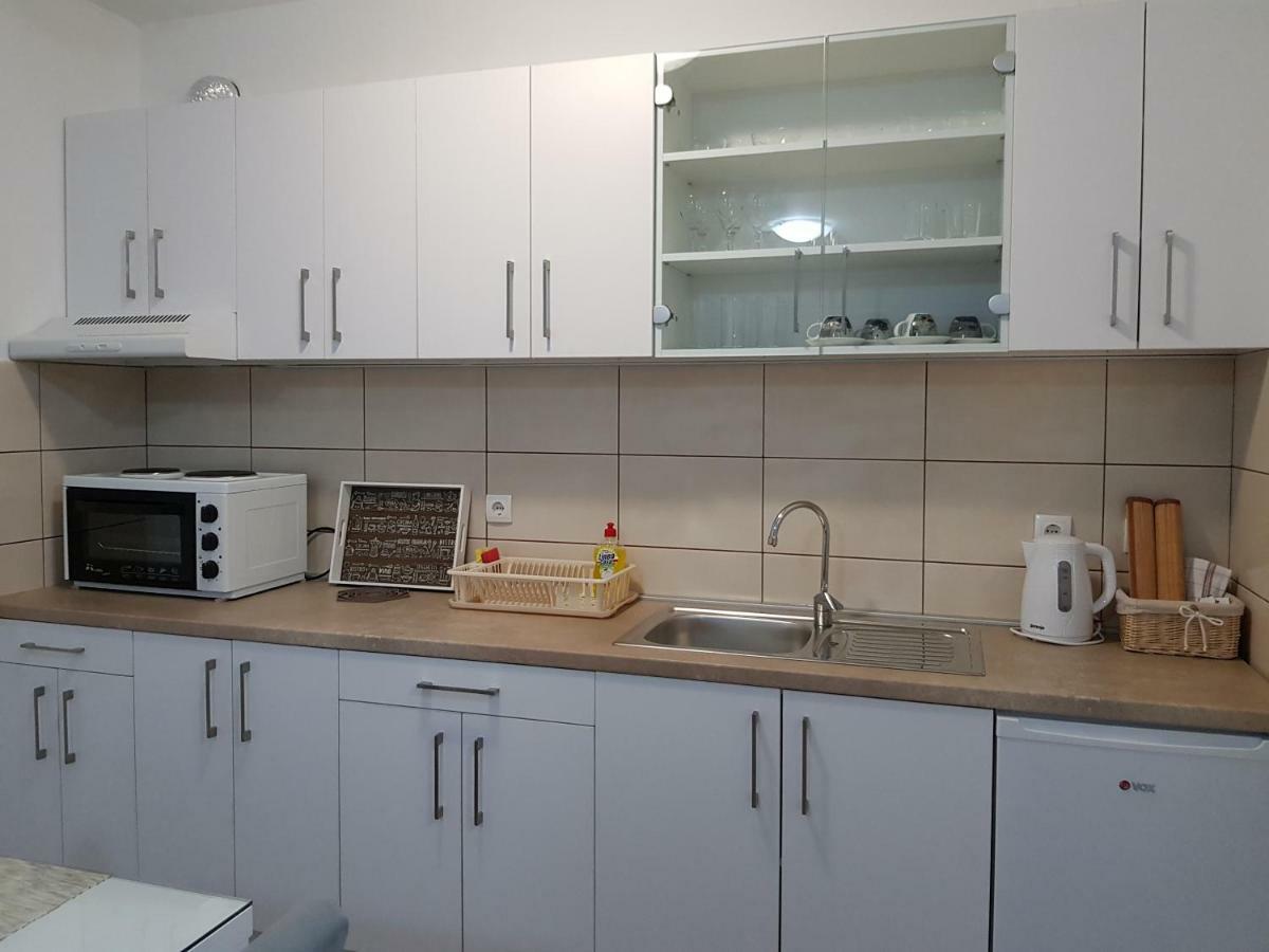 Apartment Gea 18 Novi Sad Exterior photo