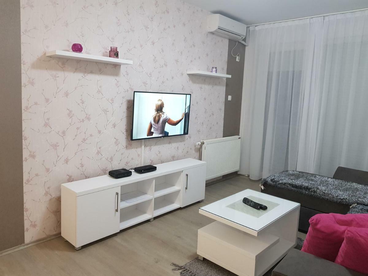 Apartment Gea 18 Novi Sad Exterior photo