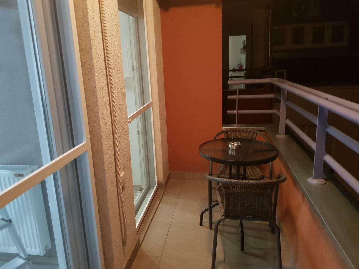 Apartment Gea 18 Novi Sad Exterior photo